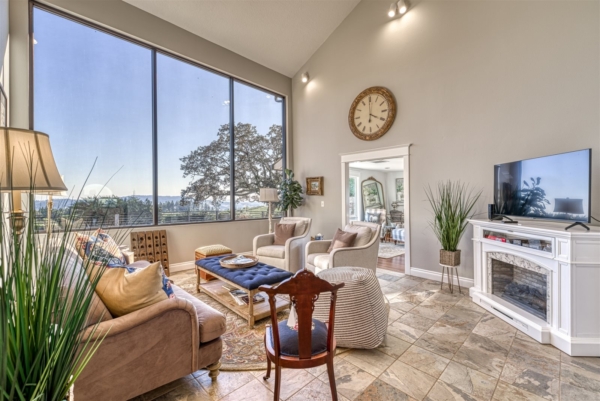 Oregon Wine Getaway for 6