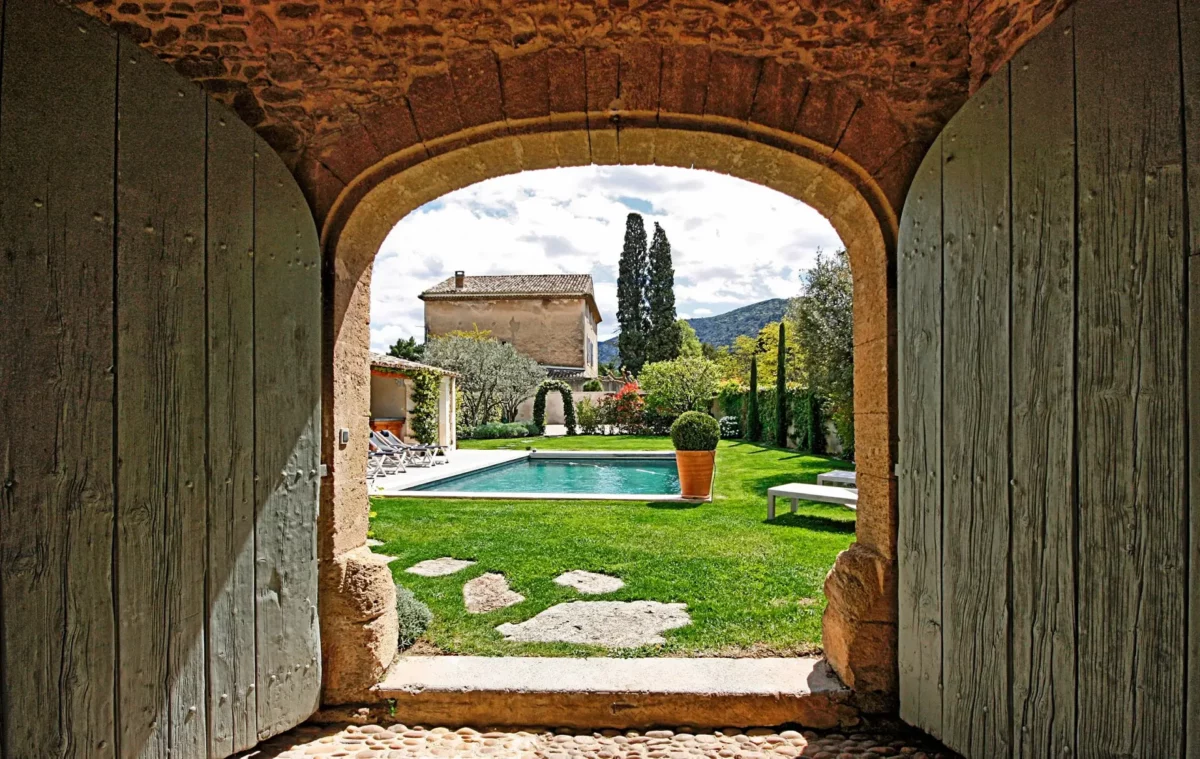 Perfect Provence For 10