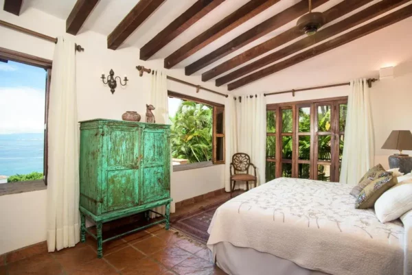 Enchanting Puerto Vallarta for 8