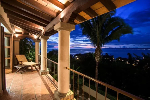 Enchanting Puerto Vallarta for 8