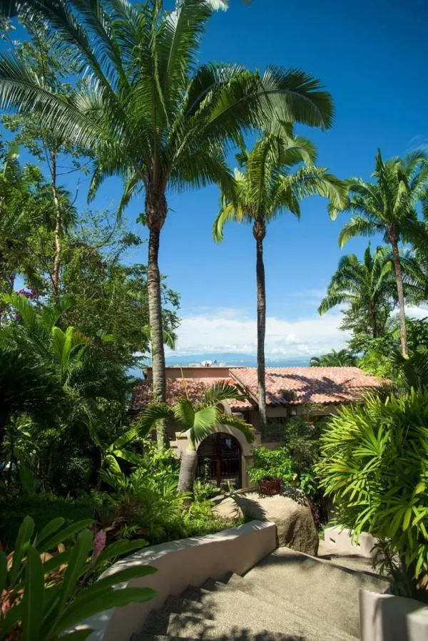 Enchanting Puerto Vallarta for 8