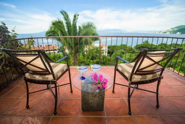 Enchanting Puerto Vallarta for 8