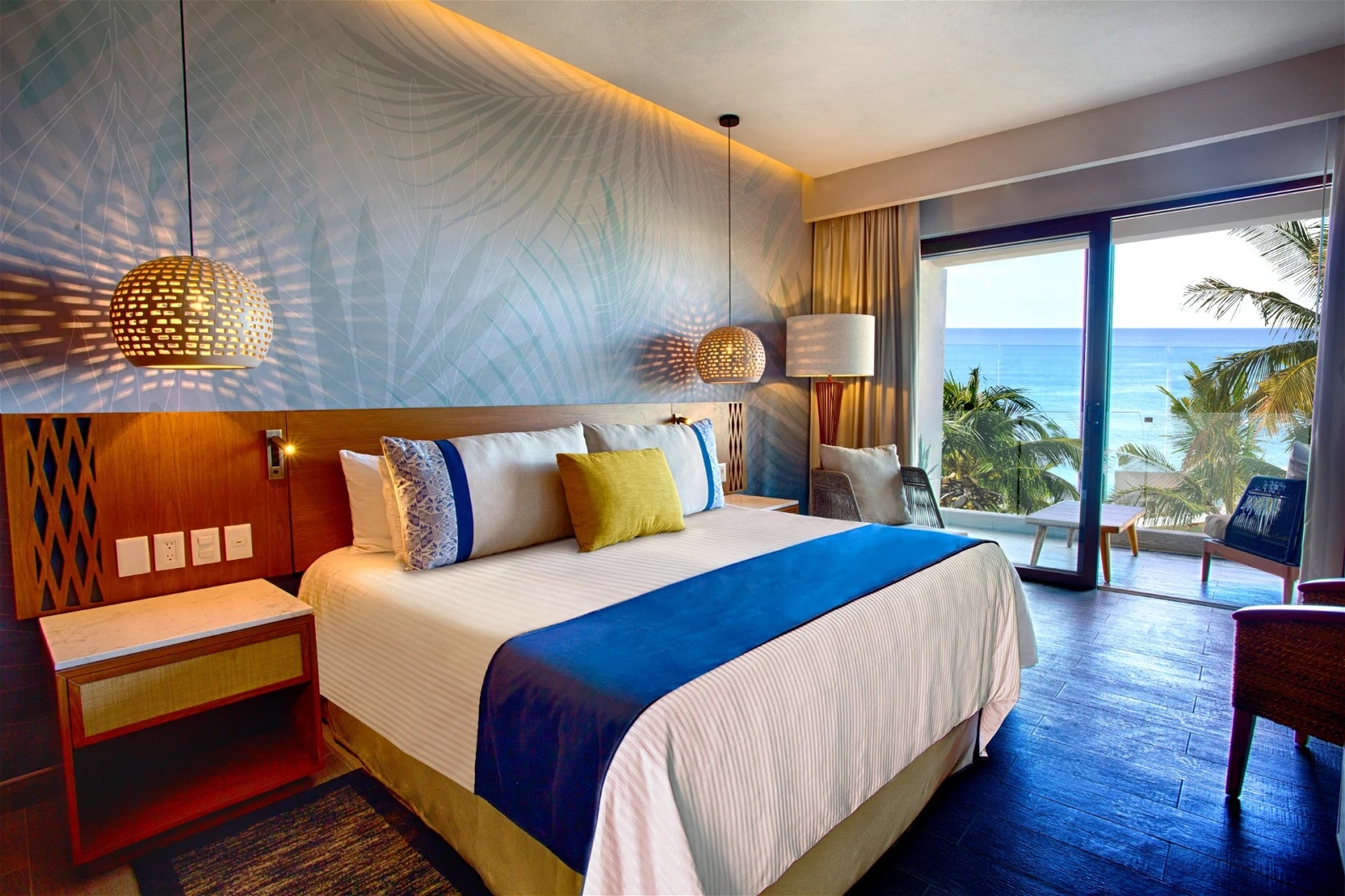 Oceanfront Oasis for 2 - Image 4