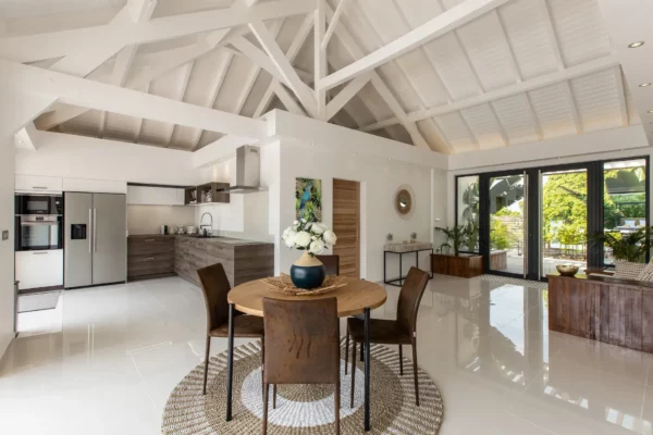 Modern St. Martin for 4